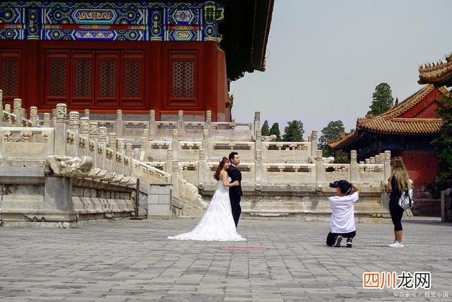 儿子吃儿媳剩下的草莓屁股 万古神帝飞天鱼