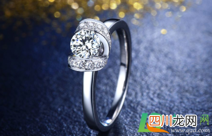 白金戒指真假看哪里