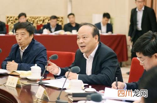 福建安徽2人，外界不知道是谁，财富超过千亿，都是因为看对了人