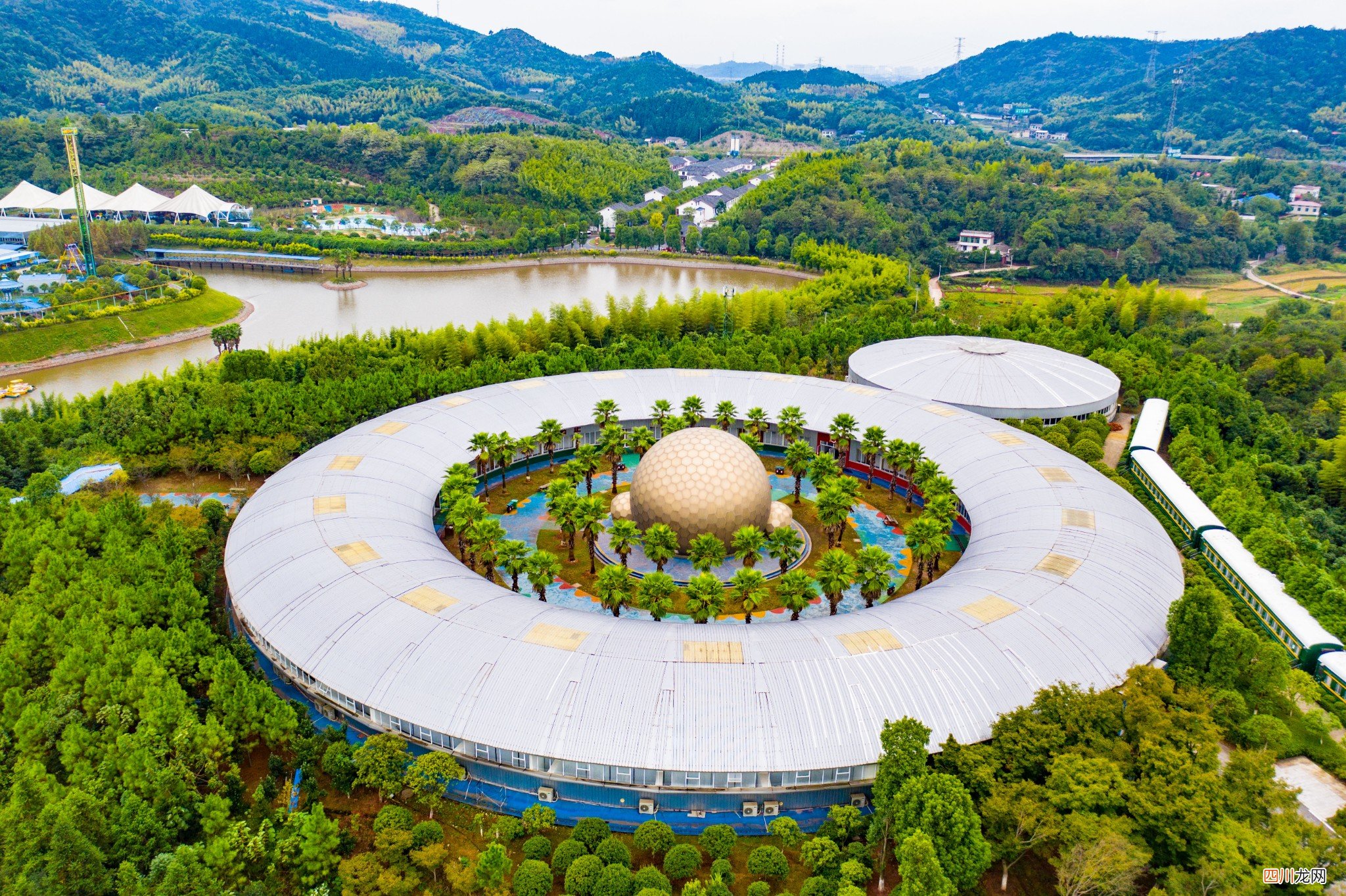 秋天里的盘龙大观园，欢乐无极限