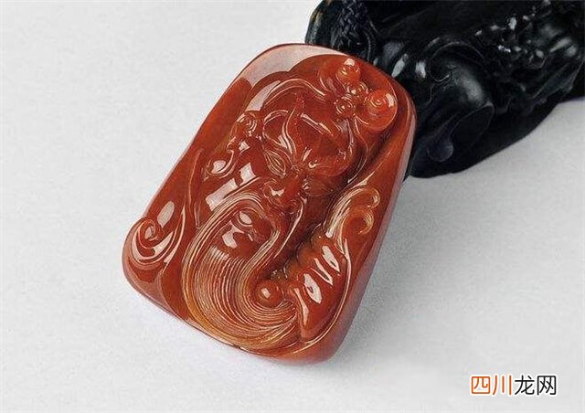 红翡价格怎么样？“万翠易得，一翡难求”足以说明！