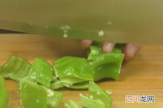 辣子鸡丁的家常做法