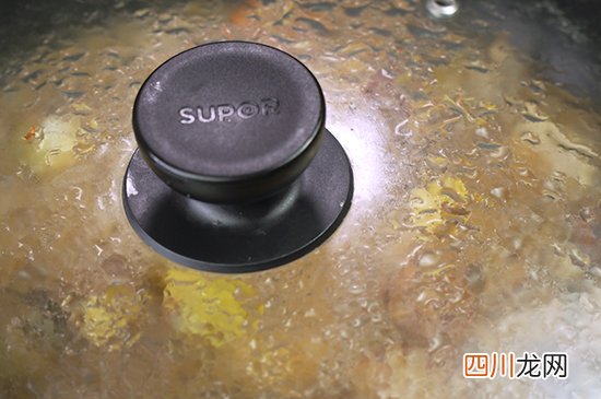 板栗烧鸡的做法