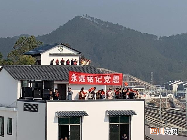 中国高铁的“野蛮”与“文明”
