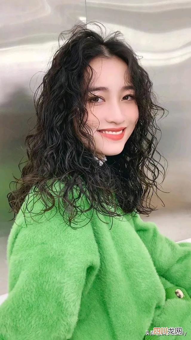 当下发廊最火女发14款，流行时尚大不同，适合大多数年龄段的女性