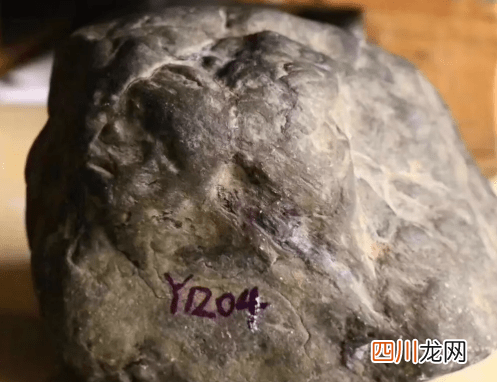 翡翠原石怎么切 翡翠原石的刀怎么切
