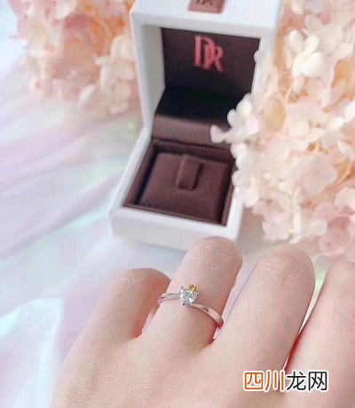 七夕送女朋友什么惊喜好?送女朋友的惊喜走心礼物