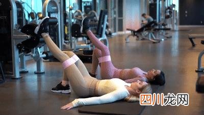 伊能静现在体重90斤 52岁的伊能静，身材犹如25岁的少女，从140斤瘦到100斤