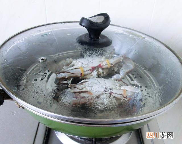 清蒸梭子蟹要蒸多长时间？老青岛人教你这样蒸，不流黄，入味儿