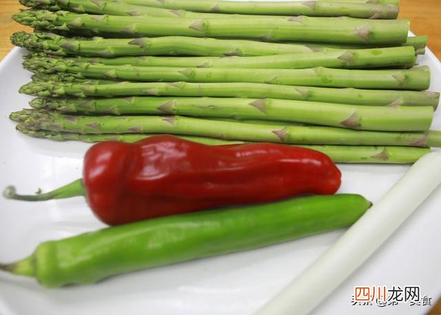 建议中老年人：生活别太节俭，这5道菜该吃就得吃，别心疼钱