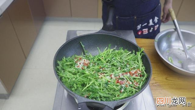 建议中老年人：生活别太节俭，这5道菜该吃就得吃，别心疼钱