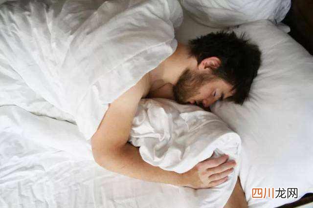 每晚裸睡的人，身体会怎么样？别觉得尴尬，或许会收获这几种好处