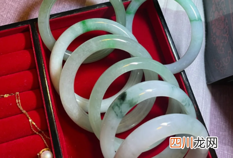 直播翡翠手镯半成品可以买么