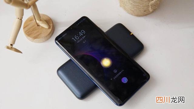 罗马仕充电宝四个灯闪烁 罗马仕移动电源说明书