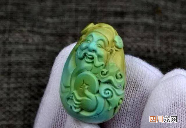 绿松石的俏色能否盘玩变化？能变色，因为文玩中一个玩字