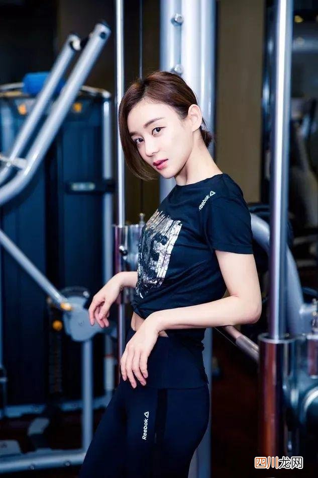 袁姗姗健身马甲线 马甲线小蛮腰，8个腹肌动作练起来，拥有袁姗姗一样的好身材