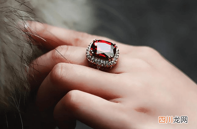 好的红淘宝石什么价格？适合普通消费者选购吗？
