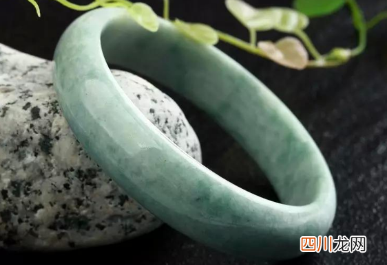 对庄翡翠市场在哪里?不同档次的翡翠有不同的种水，极品翡翠是什么种水