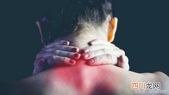 怎样消除颈部富贵包 如何消除颈部的“富贵包”？这些方法超级有效！