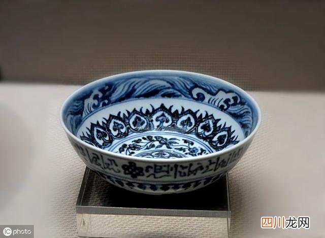 中国传统陶瓷艺术赏析 收藏界：中国陶瓷的种类、特点及最顶级的工艺