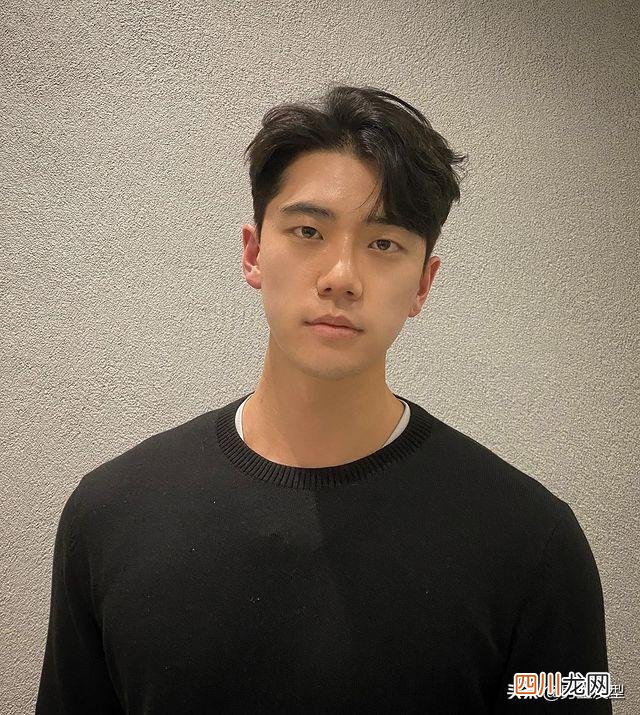 35岁男人剪什么发型好看 男人过了35岁别乱剪发型，准备好这些发型，剪完帅气提升颜值