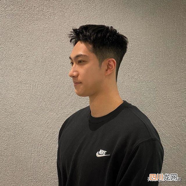 35岁男人剪什么发型好看 男人过了35岁别乱剪发型，准备好这些发型，剪完帅气提升颜值