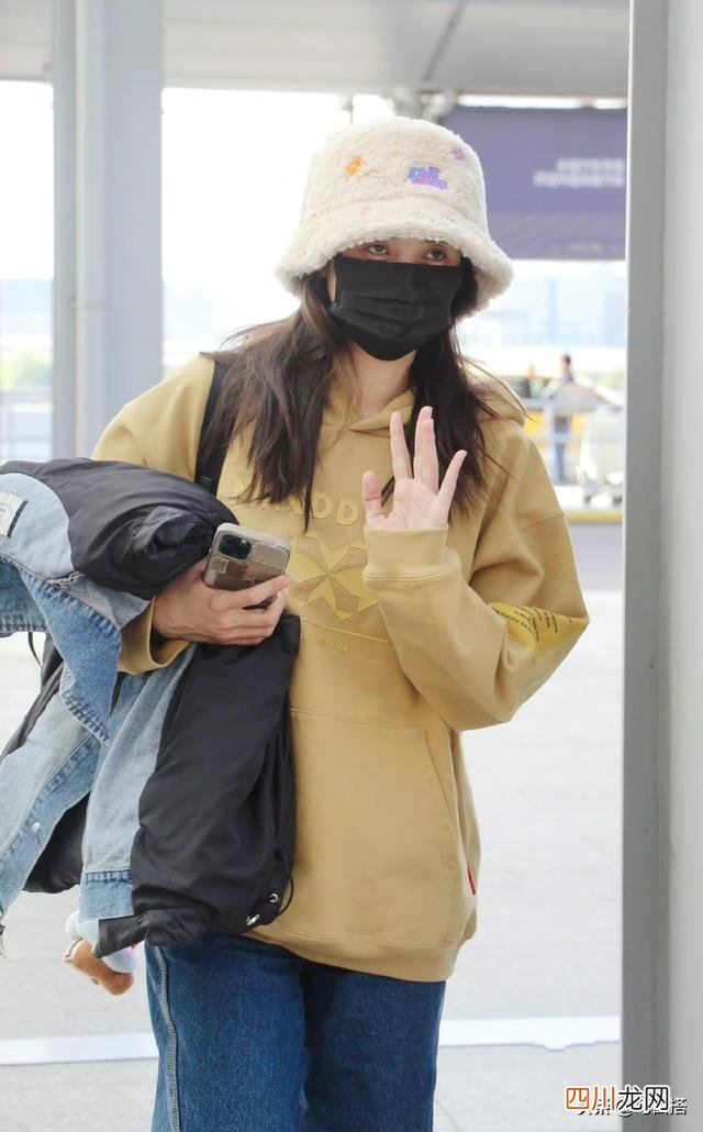 宋佳私服太接地气了，简约基础有品味，看一遍就能掌握搭配精髓