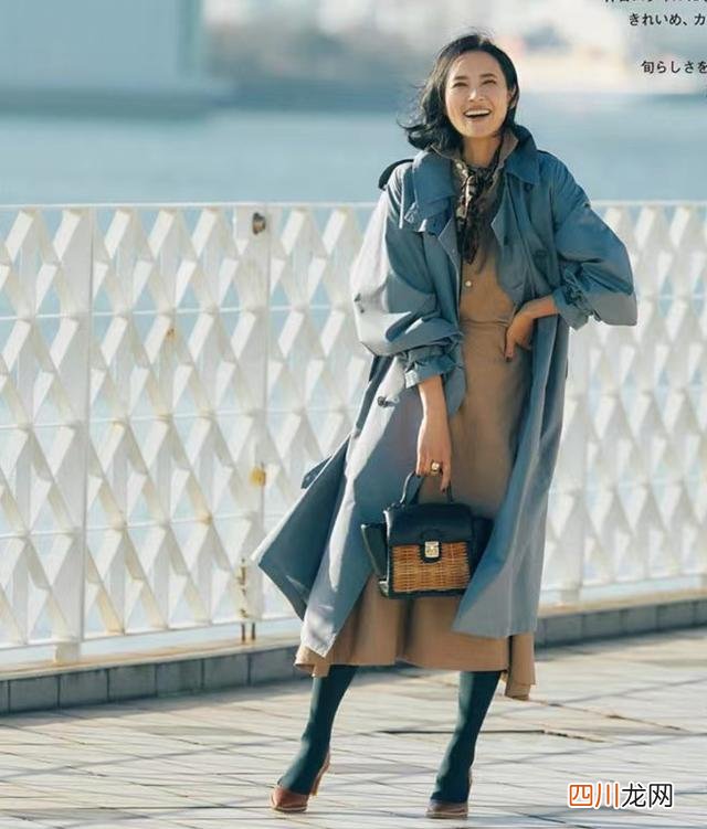 讲究女人穿对“风衣”有多难？春天必备的4类风格，赌你只知其一