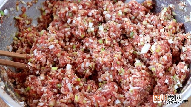 冬至饺子好吃有诀窍，教你饭店不外传的调馅配方，鲜嫩多汁超好吃