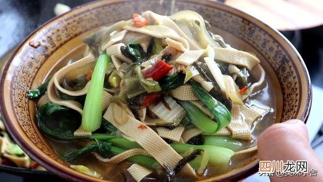 粉条烩菜的家常做法大全 家常大烩菜新做法，有肉有菜有粉条，做法简单，吃着太香了