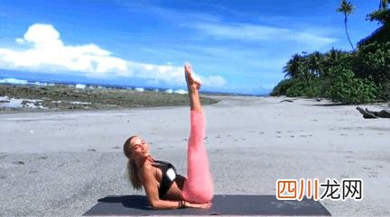 瘦上腹部最有效的瑜伽运动 打造完美腹部线条，女性必须要练的10个瑜伽变体动作