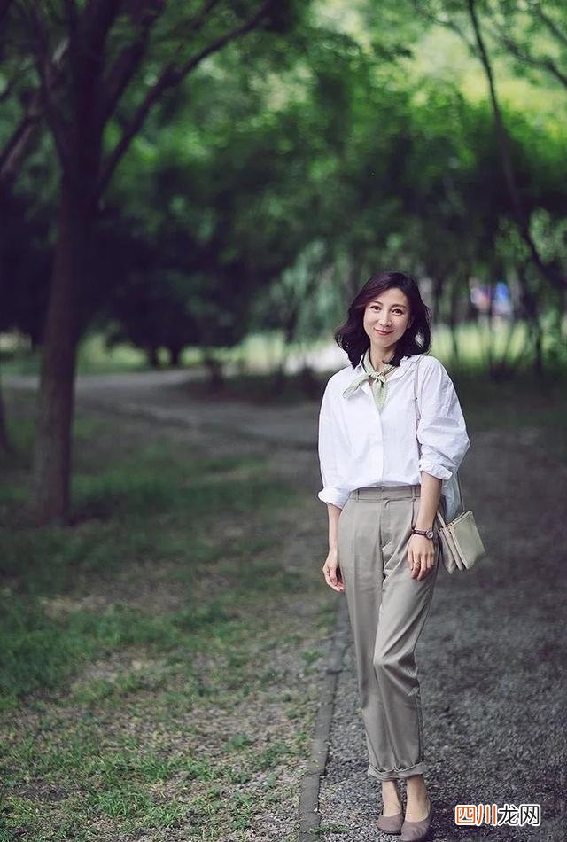 什么叫油腻中年少女 中年油腻算什么，“中年少女”才可怕，学会这3点才能更优雅