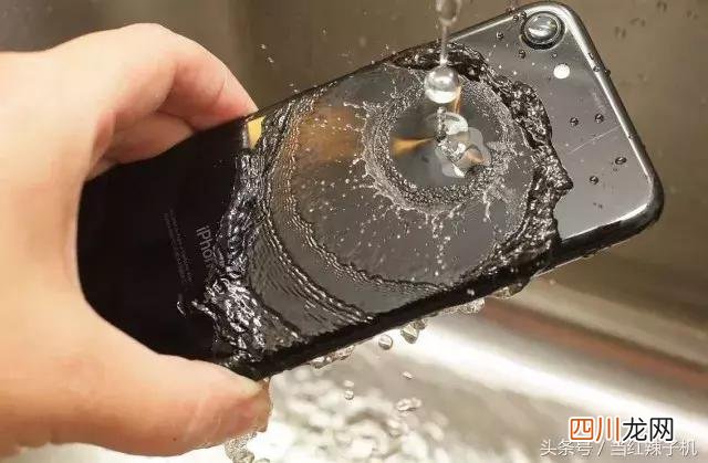 防水防尘等级是如何划分的 手机ip67级防水是什么意思能游泳吗