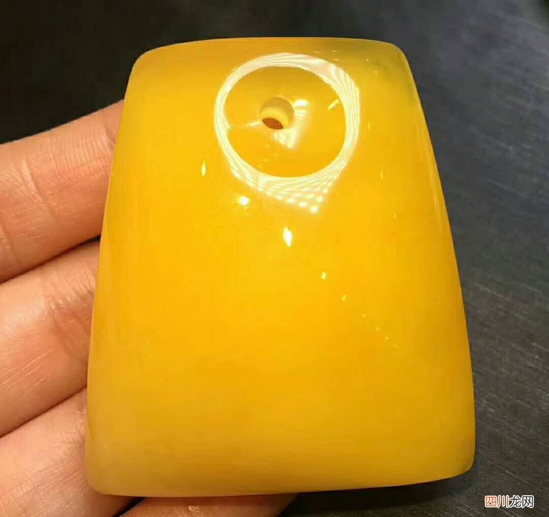 乌料蜜蜡多少钱一克