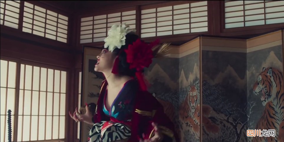 从不良少女到日本最红女Rapper 日本16岁rapper