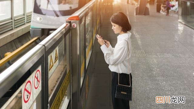 谁还用短信？