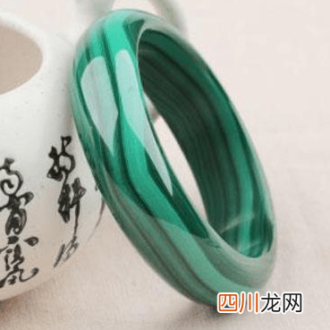 孔雀石的保养禁忌多，你必须要知道！