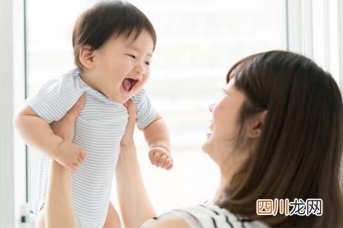 新生儿出生百天内，避开以下禁忌，宝宝发育得好不说，还很容易带