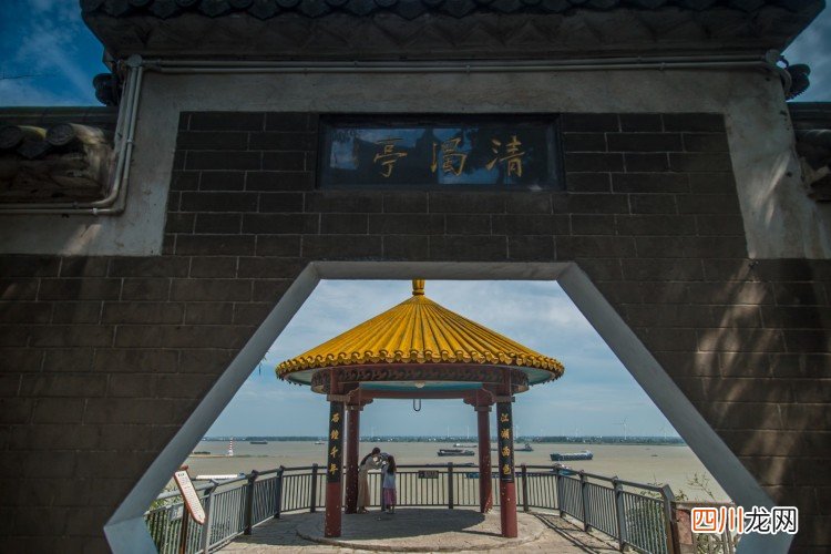 逍遥自在九江行，江湖一笑浪滔滔