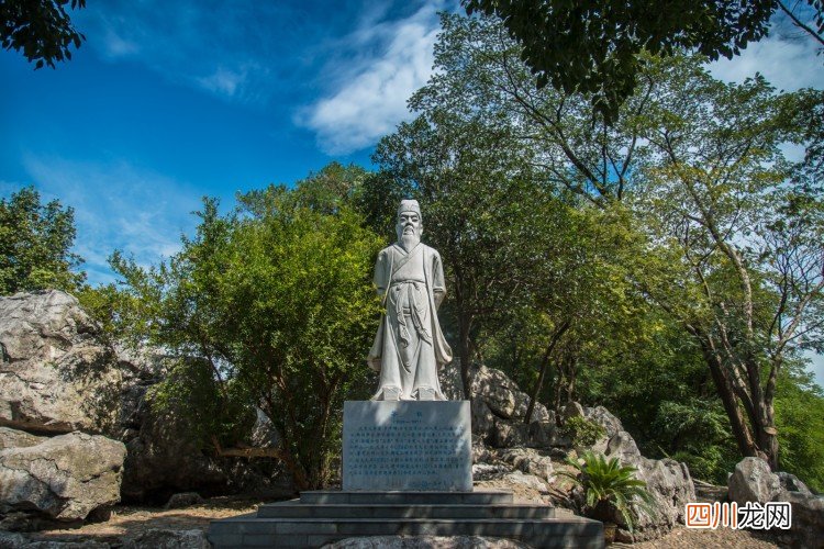 逍遥自在九江行，江湖一笑浪滔滔