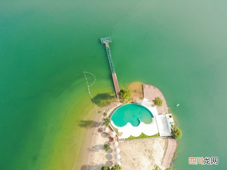逍遥自在九江行，江湖一笑浪滔滔