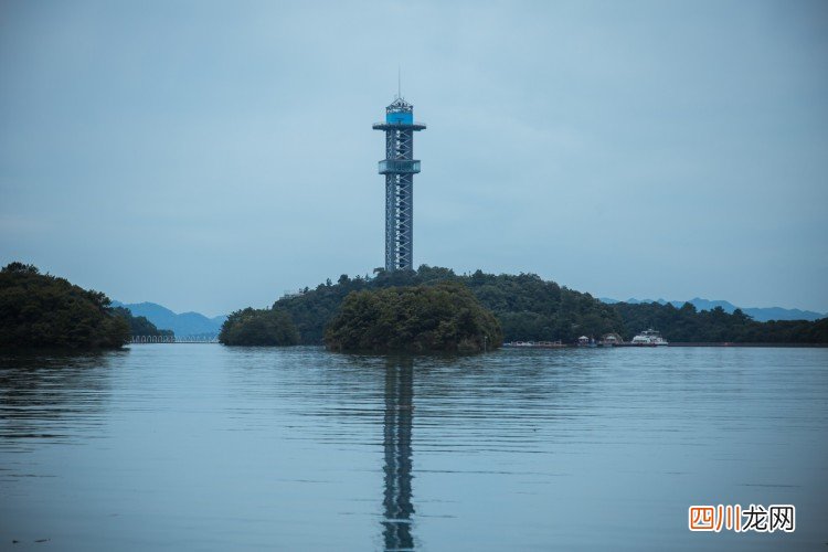 逍遥自在九江行，江湖一笑浪滔滔