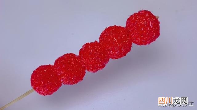 儿时的冰糖葫芦，我们用水果网来做一串，回味一下这中国传统小吃