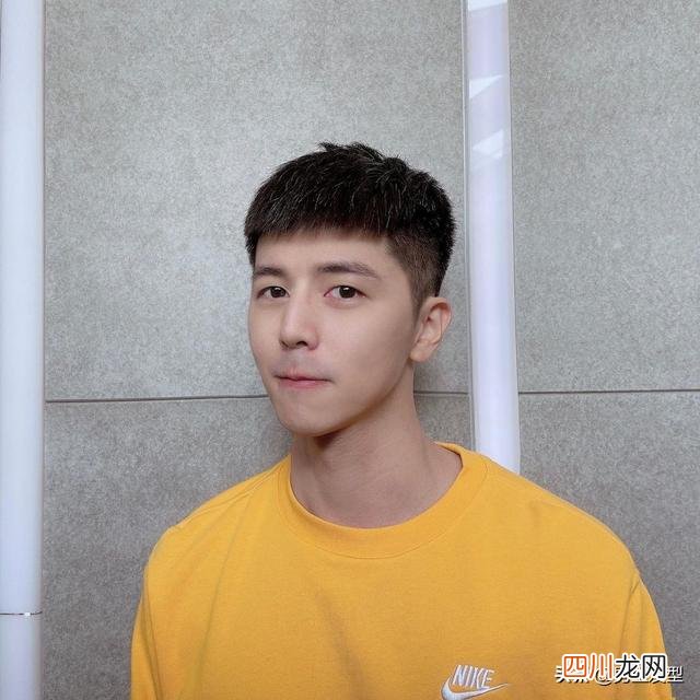 男生发型这样剪就对了,帅的很直接! 越剪越帅气的6款发型，男生值得尝试一遍，别再乱剪头发了