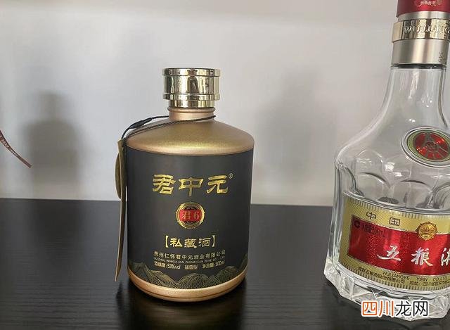 撕开酒精酒最后的“伪装”，明明难喝还贵，却靠冒充纯粮平步青云