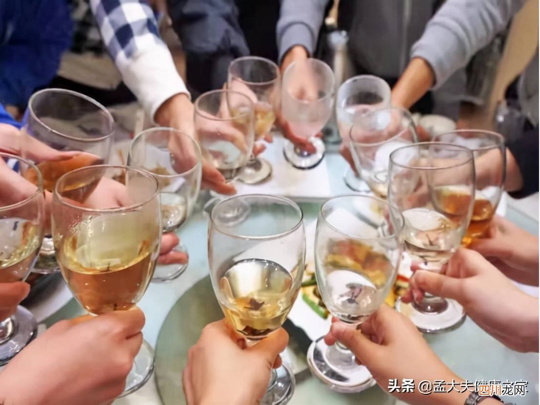 什么食物能快速解酒？ 解酒吃什么