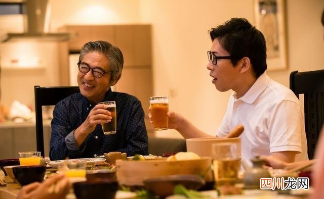 老领导调离时酒后吐真言，牢记这10条潜规则，既是经验也是教训