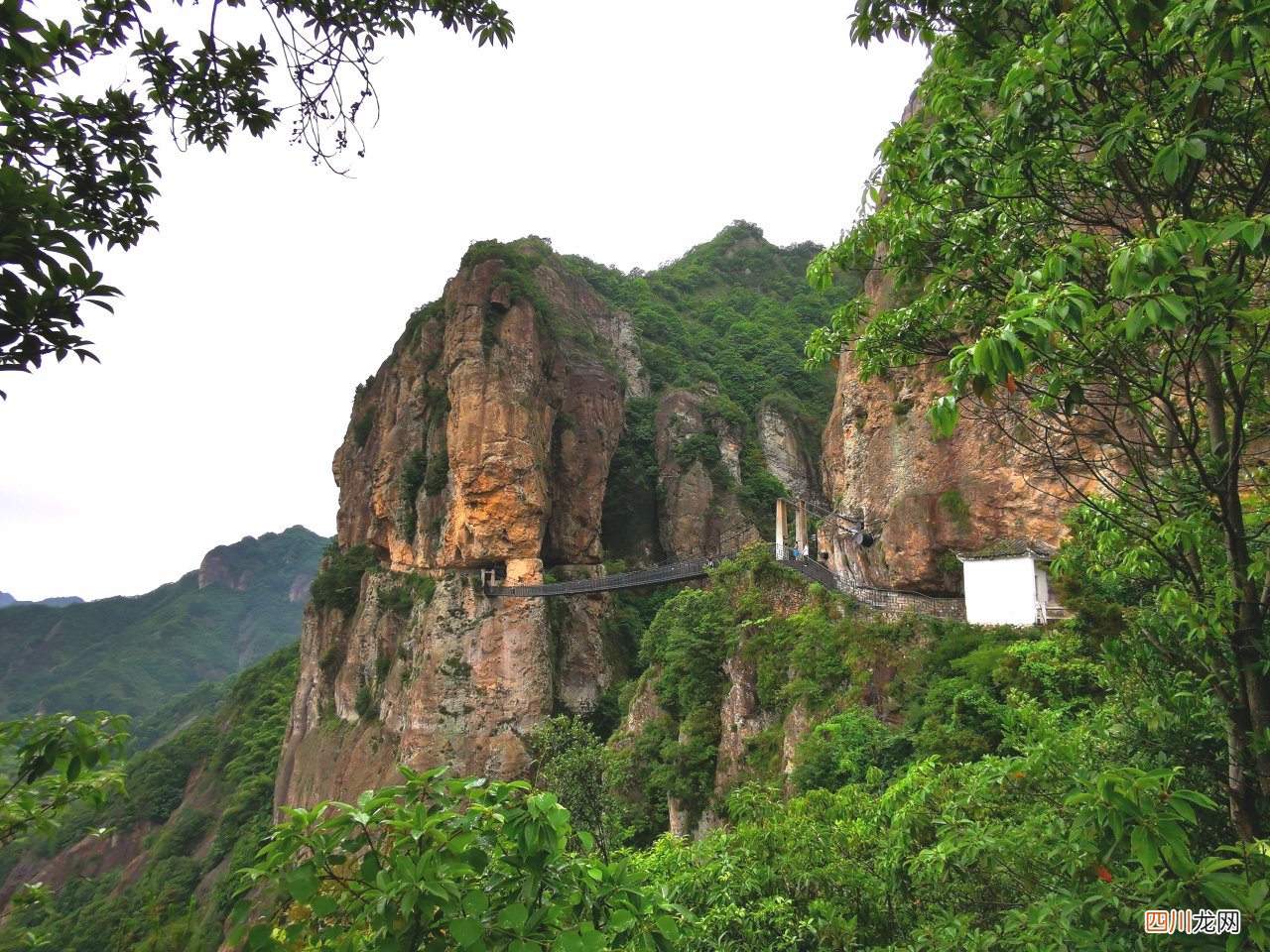 三山五岳中最低调的一座山，徐霞客三次前往，小龙女在此纵身一跃