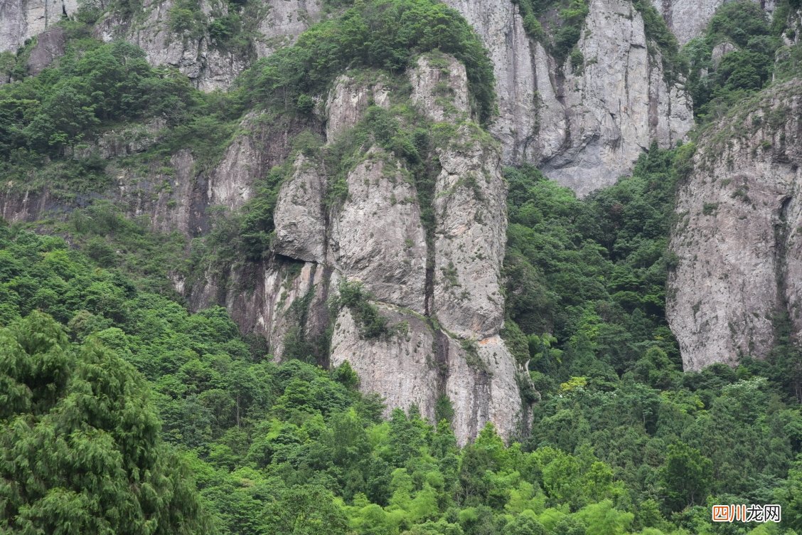 三山五岳中最低调的一座山，徐霞客三次前往，小龙女在此纵身一跃