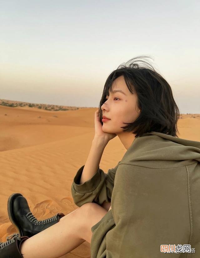 太喜欢赵佳丽的私服搭配了，简单干净，特别适合日常借鉴